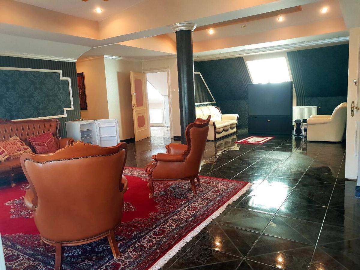 Adam Apartmanhaz Apartment Szeged Bagian luar foto