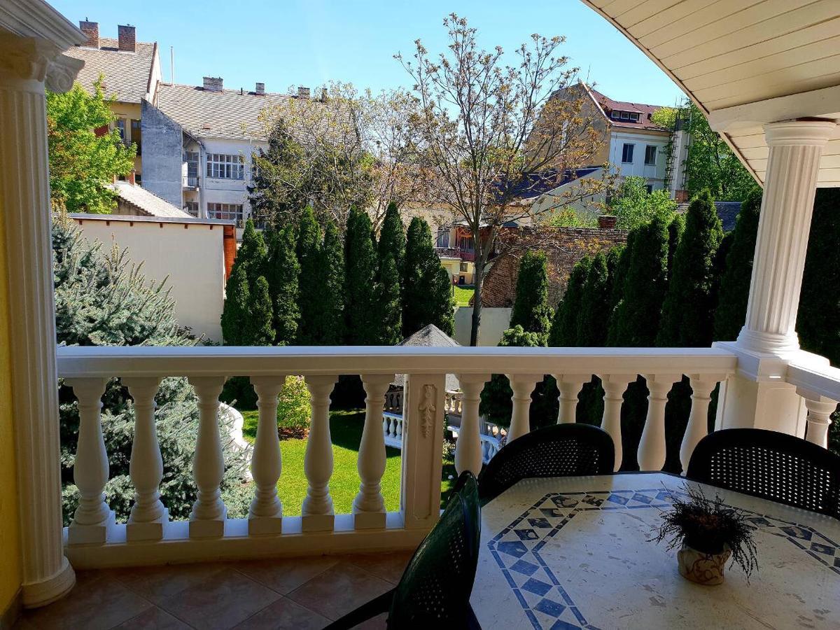 Adam Apartmanhaz Apartment Szeged Bagian luar foto